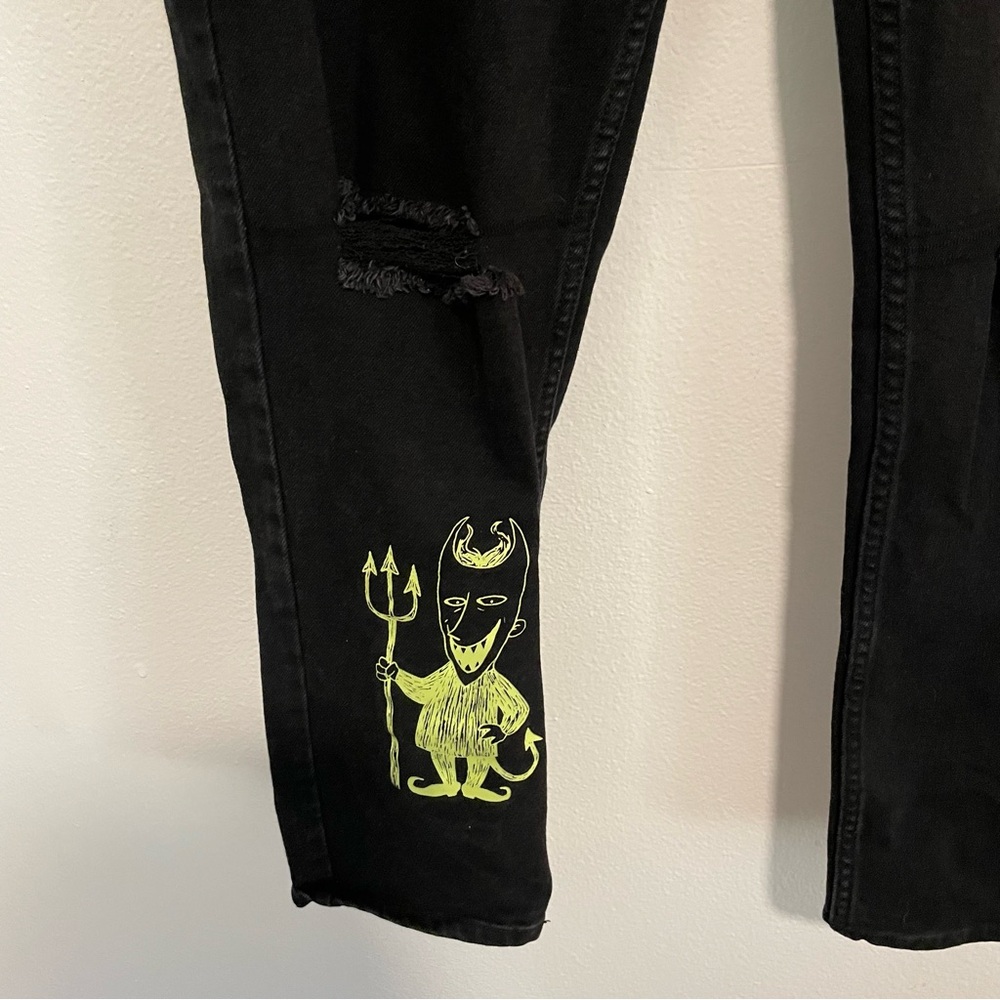 Her Universe The Nightmare Before Christmas Oogie Boogie Black Jeans, Size 13 - Picture 4 of 6